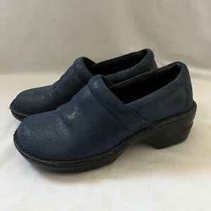 B.O.C by Born Suede Peggy Clog Navy 8.5